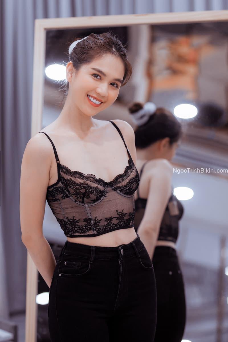 Sự xinh đẹp và quyến rũ đến người xem