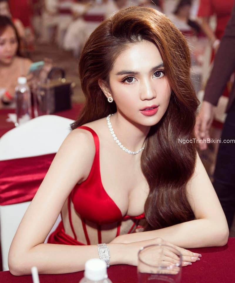 Nữ hoàng nội y tham gia sự kiện