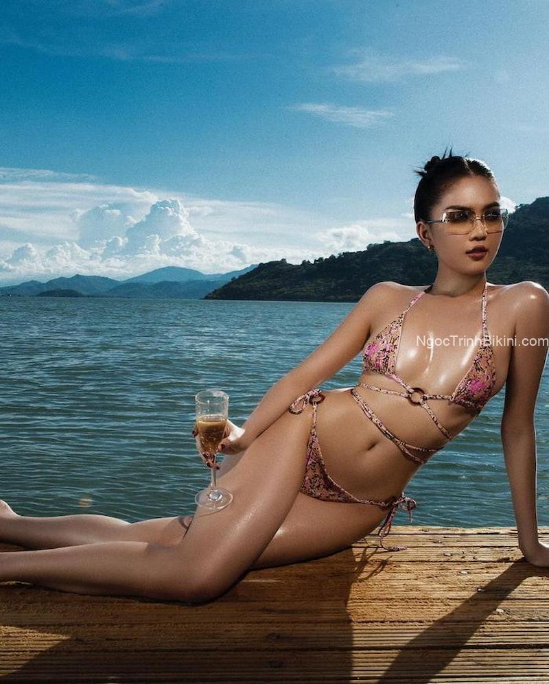 Ngọc Trinh Bikini mới nhất đầy quyến rũ