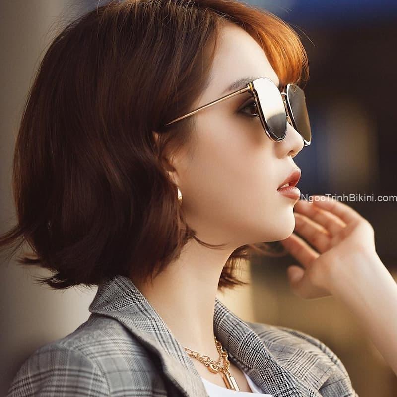 Sự sang trọng và quý phái Ngọc Trinh tóc ngắn