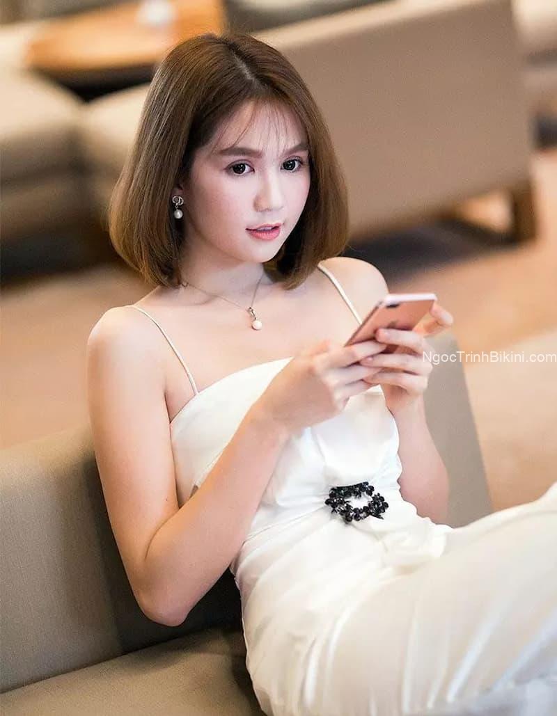 Nhan sắc gợi tình người xem