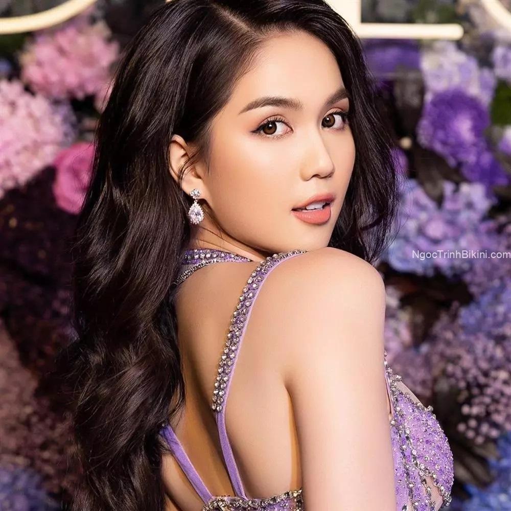 Bờ vai nhỏ nhắn, gợi cảm khiến cho bao anh muốn che chở