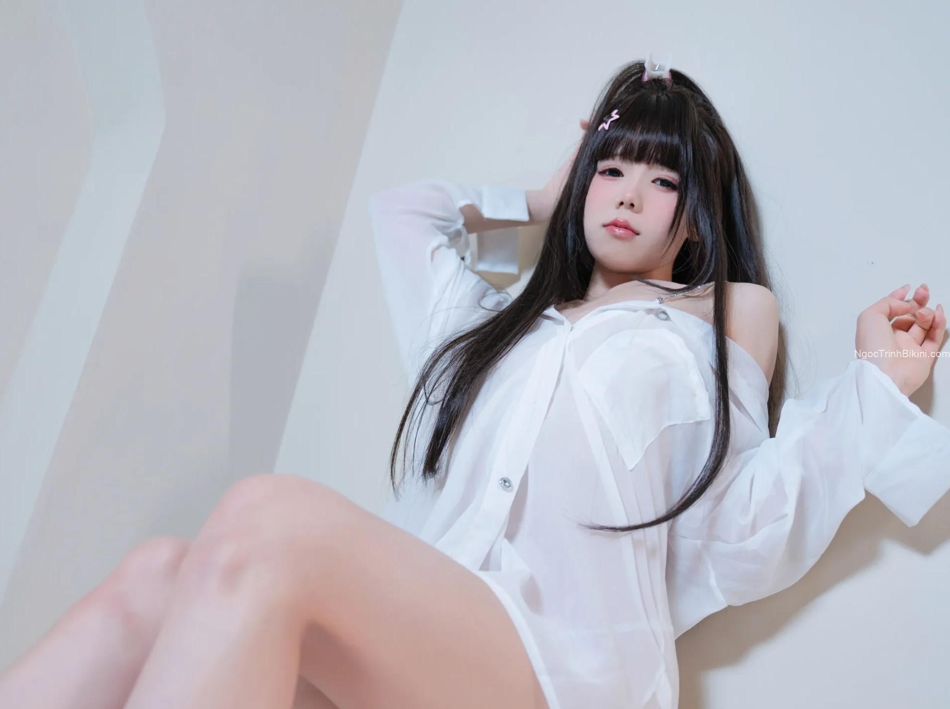 Anh hãy từ từ chạm vào từng bộ phận trên cơ thể em nhé