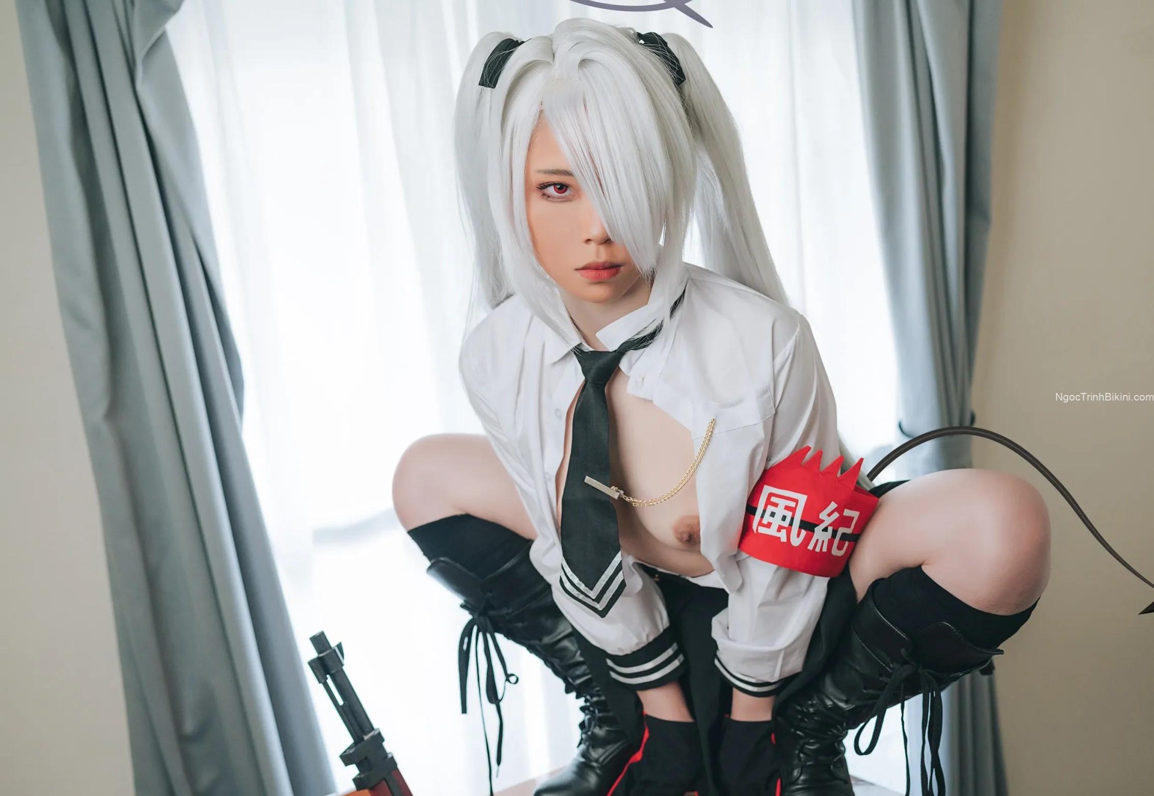 Em gái học sinh lộ ảnh sexy khiến các thầy giáo bỏng mắt