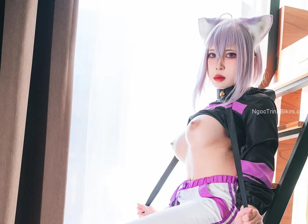 Gái xinh ngực to khỏa thân cosplay cực dâm