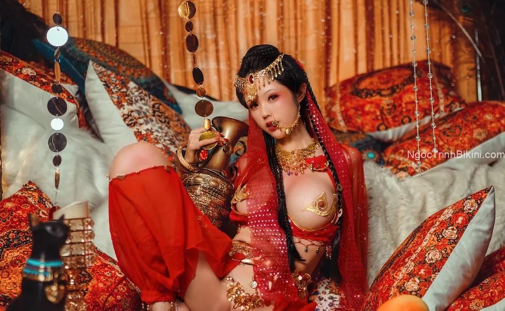 Em khỏa thân trưng vú lồn cho anh xem nhé