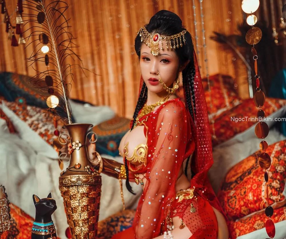 Những bức ảnh khoả thân đẹp nhất thế giới của gái xinh cosplay cổ trang