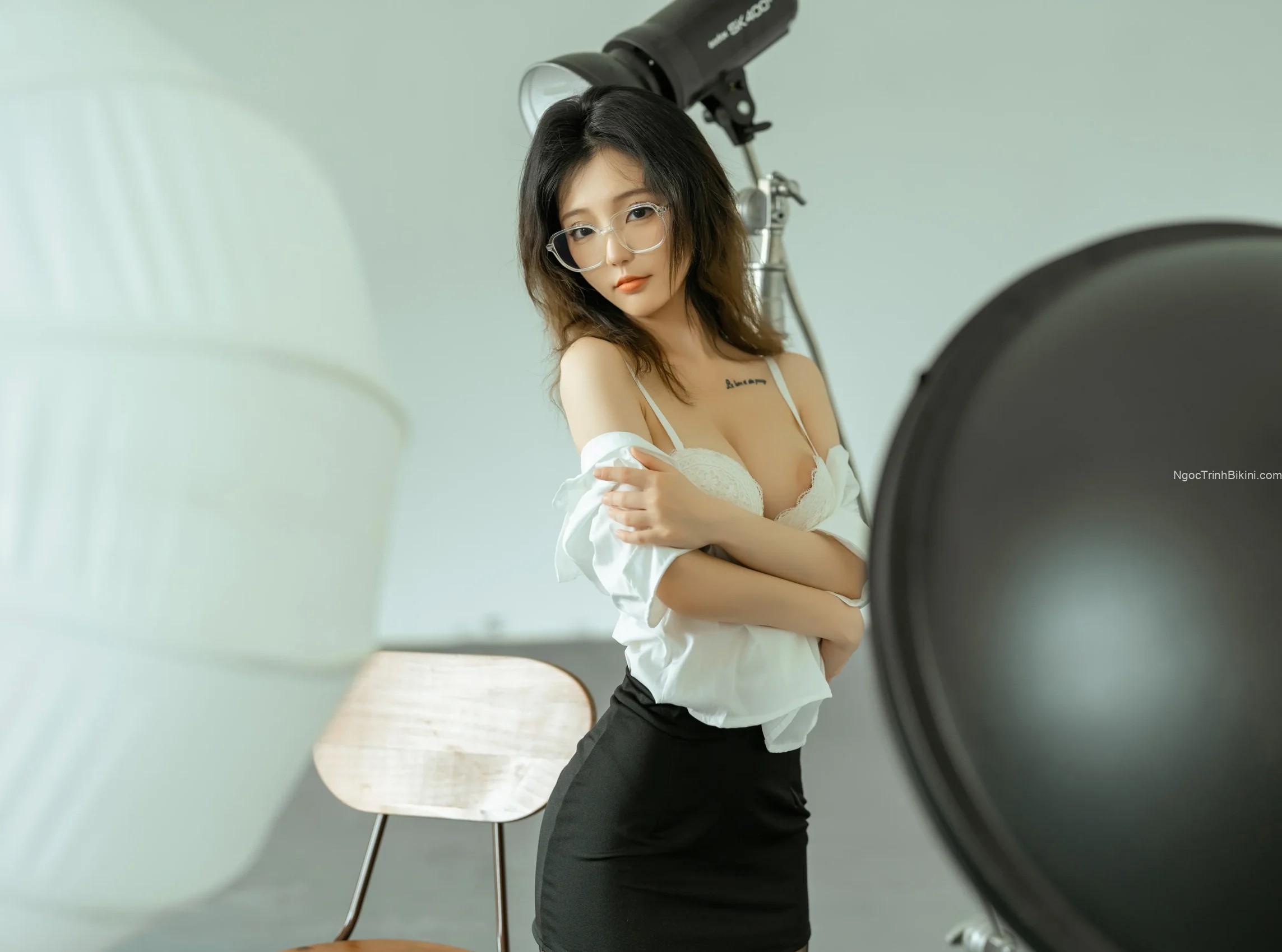 Anh hãy chụp cho em những tấm hình nude đẹp nhất nào