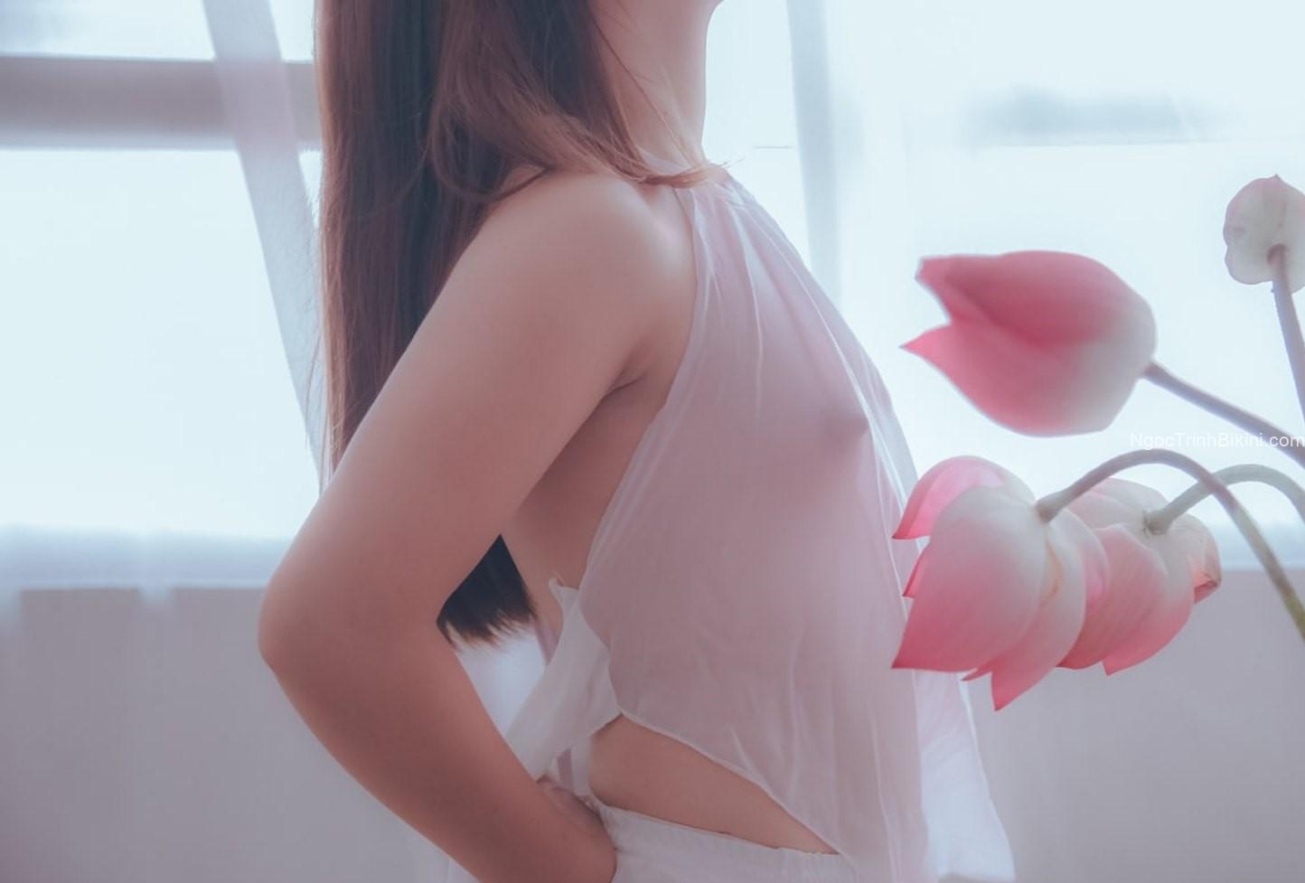 Anh yêu hãy ngậm nhũ hoa của em và liếm láp nó đi nào