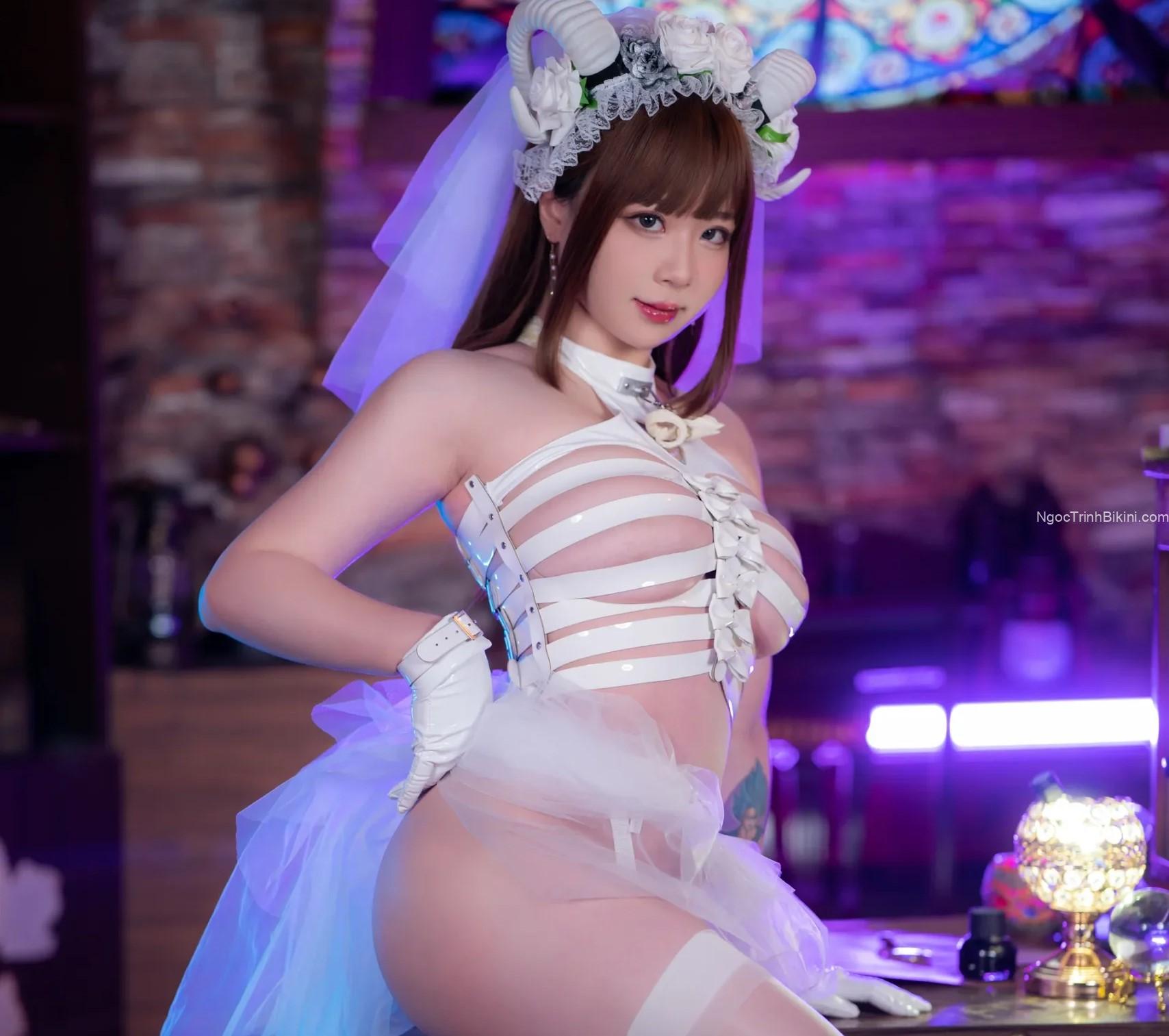 Anh hãy bú miệng vào cô bé của em đi nào