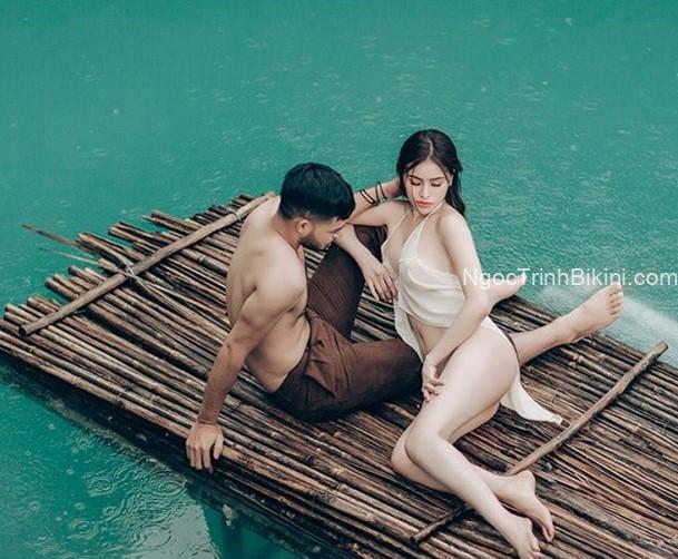 Ngắm ảnh gái xinh bikini lộ hàng trên bè