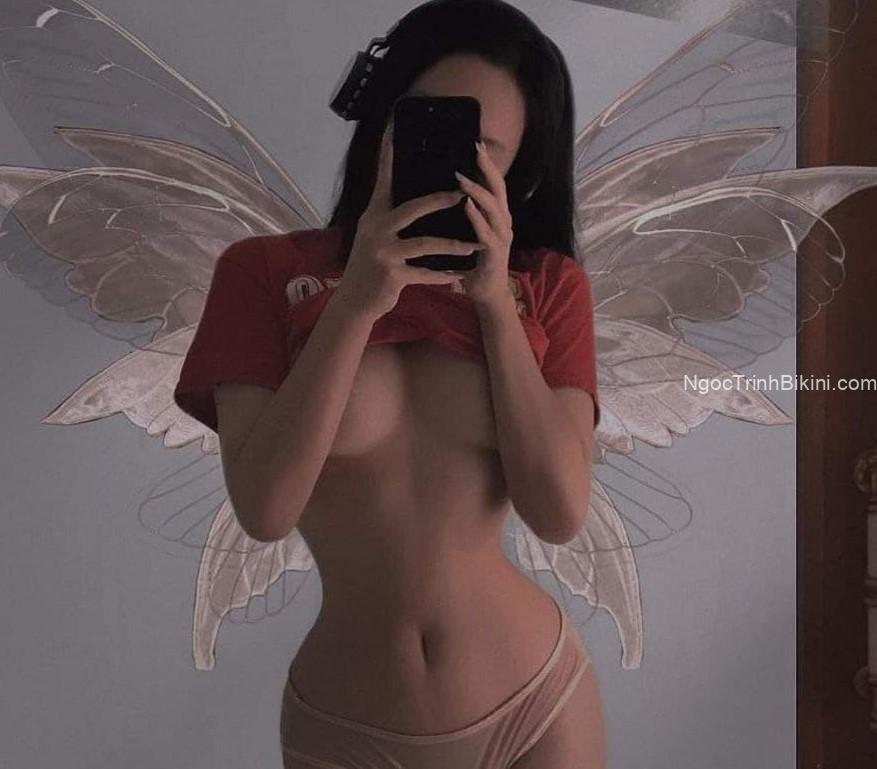 Anh hãy ngắm nhìn cơ thể của em đi này