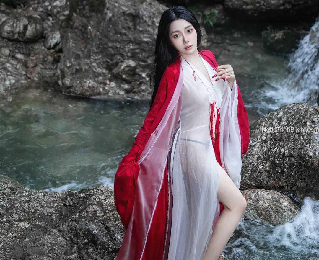 Chúng ta hãy tắm cùng nhau nhé anh yêu